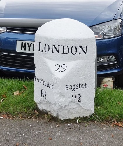 Photo 6x4 old milestone - old, a30